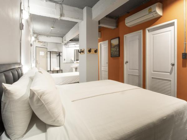 Rest24 Residence : photo 2 de la chambre chambre triple de luxe sans fenêtre