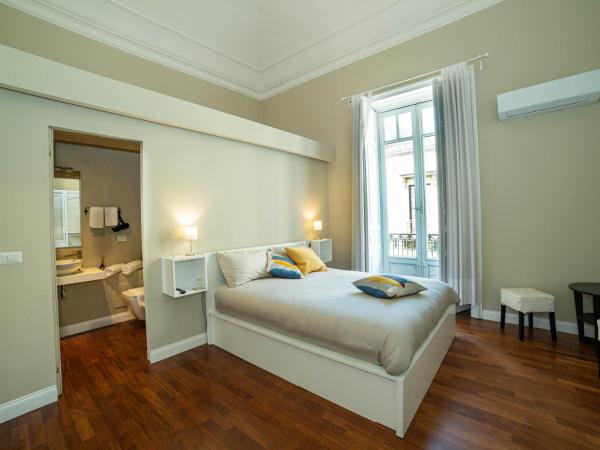 b&b le 4 leggende : photo 6 de la chambre chambre lit king-size avec balcon