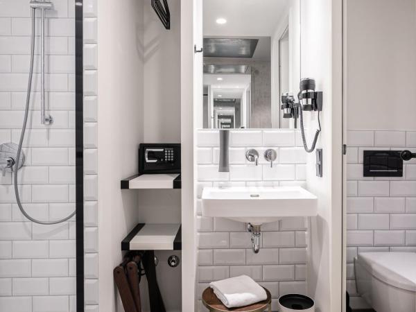 gambino hotel WERKSVIERTEL : photo 3 de la chambre chambre lit queen-size