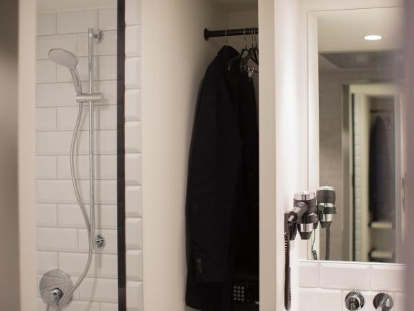 gambino hotel WERKSVIERTEL : photo 4 de la chambre chambre lit queen-size