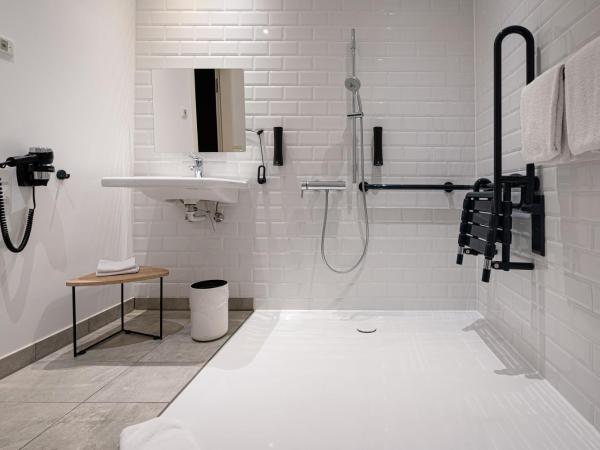 gambino hotel WERKSVIERTEL : photo 4 de la chambre chambre supérieure