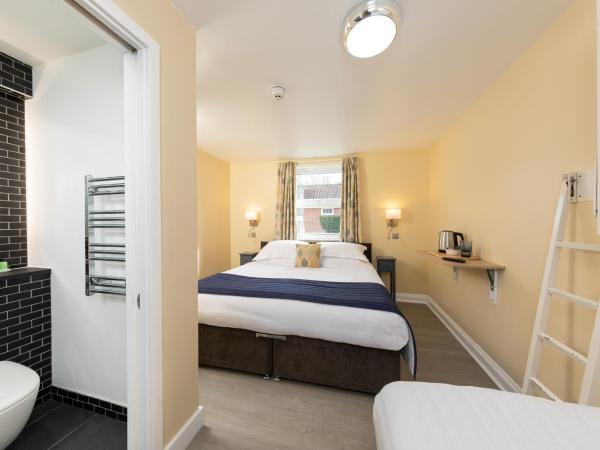 Stableside at York Racecourse : photo 3 de la chambre kingsize family room