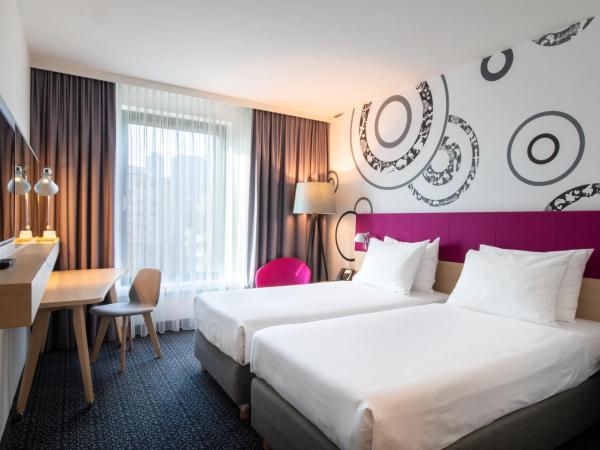 Holiday Inn - Warsaw City Centre, an IHG Hotel : photo 7 de la chambre chambre lits jumeaux standard