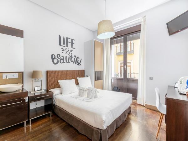 Madrid House Rooms : photo 5 de la chambre chambre double avec balcon