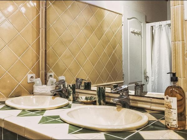 Ecuries Sainte Croix : photo 9 de la chambre suite napolitaine