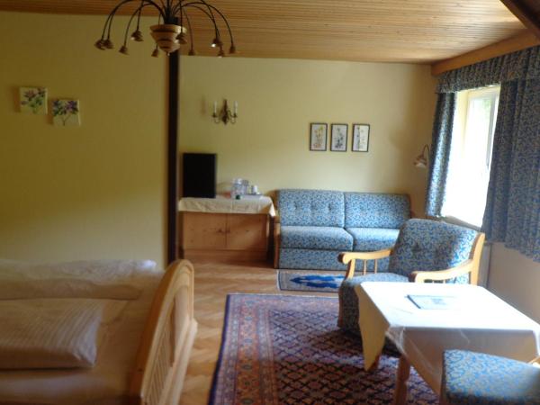 Hotel Restaurant - Häuserl im Wald Graz : photo 3 de la chambre chambre double - annexe