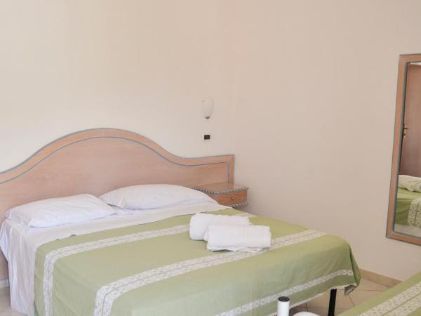 Villa Erade : photo 4 de la chambre chambre triple