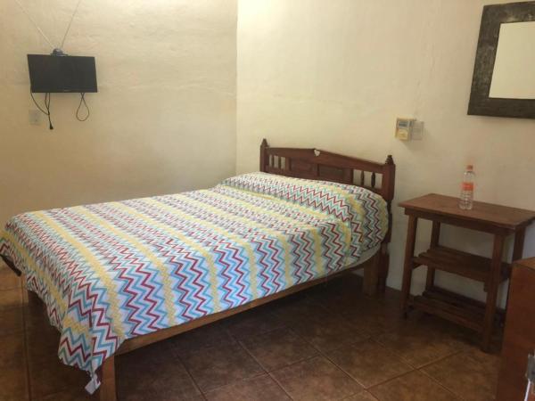Hotel Posada Playa Manzanillo : photo 4 de la chambre grande chambre simple 