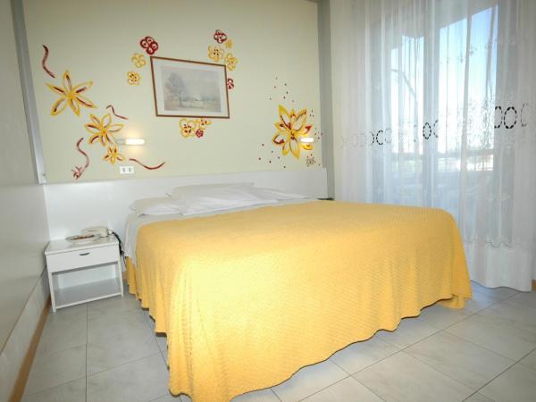 Hotel Betty : photo 2 de la chambre chambre double ou lits jumeaux Économique