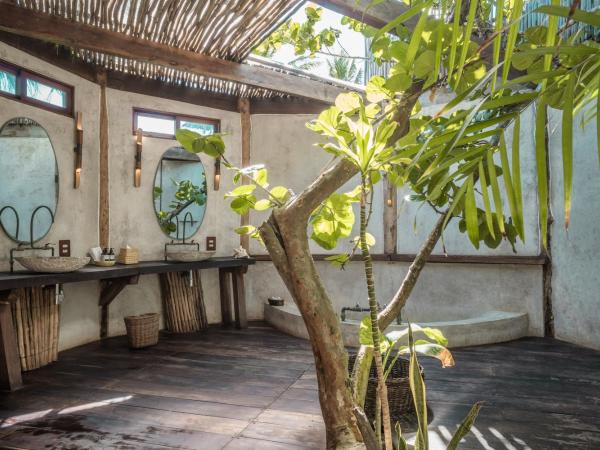 Delek Tulum : photo 5 de la chambre suite principale avec terrasse - côté océan