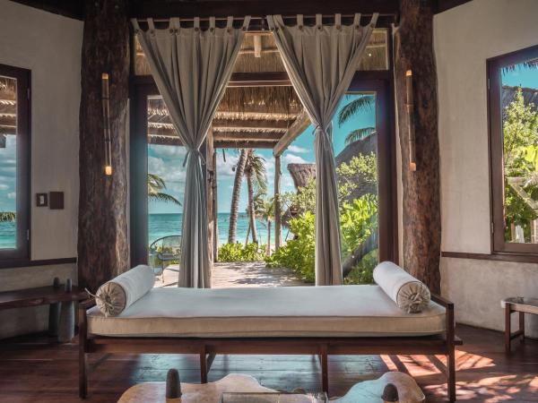 Delek Tulum : photo 8 de la chambre suite principale avec terrasse - côté océan
