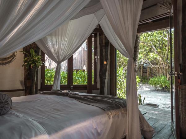 Delek Tulum : photo 10 de la chambre petite chambre - vue partielle sur océan