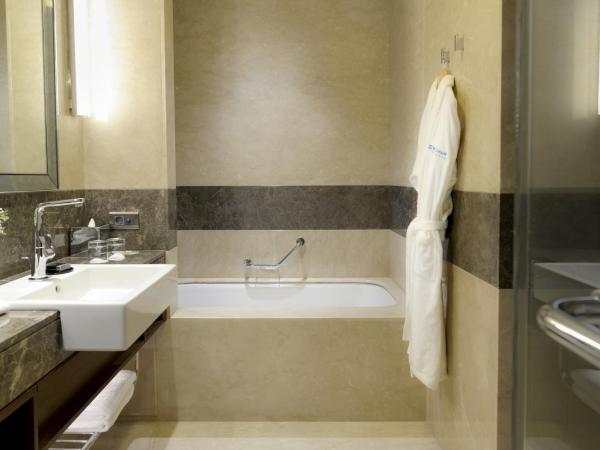 Wyndham Grand Istanbul Europe : photo 2 de la chambre chambre lits jumeaux de luxe - non-fumeurs