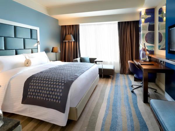 Wyndham Grand Istanbul Europe : photo 4 de la chambre chambre lit queen-size deluxe avec terrasse - fumeurs