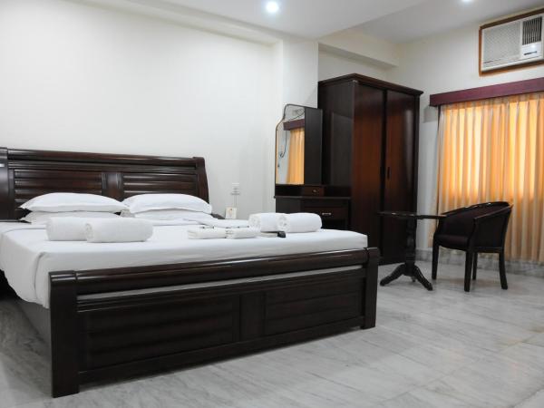 Lloyds Serviced Apartments, Near Music Academy : photo 7 de la chambre chambre double supérieure