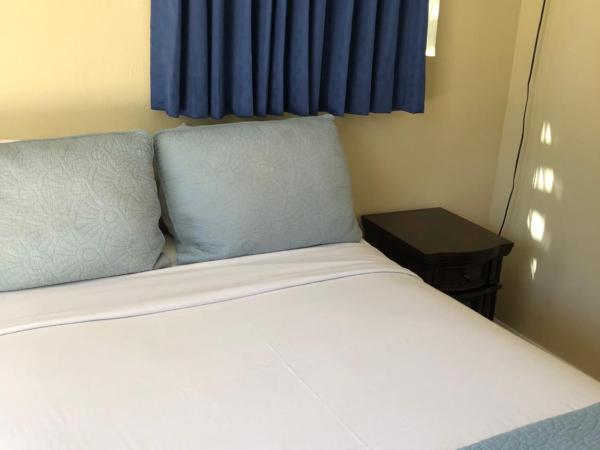 Rest Haven Motel : photo 2 de la chambre chambre double