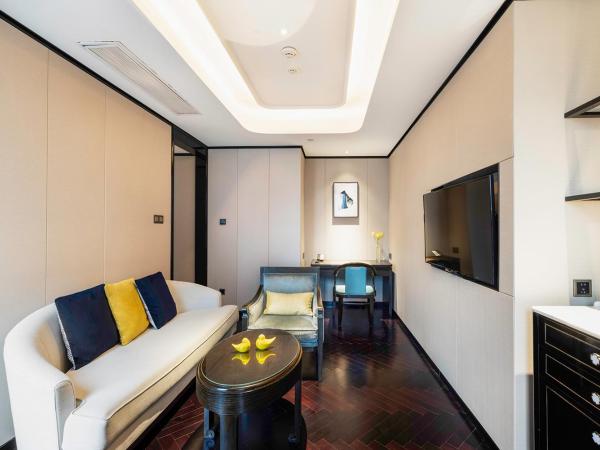 voco - Hangzhou Binjiang Minghao, an IHG Hotel : photo 2 de la chambre suite 1 chambre lit king-size