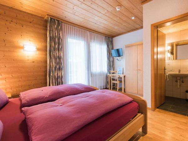 Hotel Alpenrose beim Ballenberg : photo 6 de la chambre chambre double