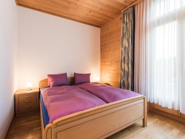 Hotel Alpenrose beim Ballenberg : photo 1 de la chambre chambre triple