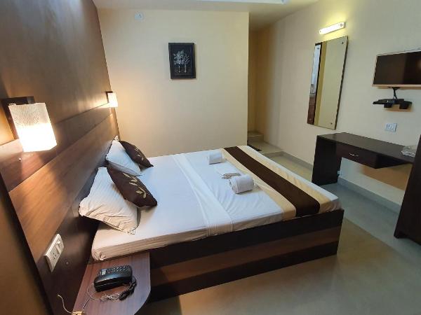 S4 Residency : photo 1 de la chambre chambre double standard avec ventilateur