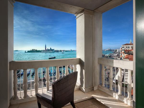 Londra Palace Venezia : photo 3 de la chambre suite junior avec terrasse - vue sur lagune