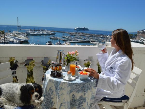 Hotel Splendid : photo 4 de la chambre suite familiale, chambres adjacentes - vue sur mer et ville