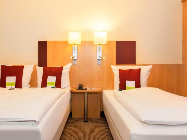 Hotel Scala Frankfurt City Centre : photo 3 de la chambre chambre triple