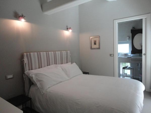 Corte Merighi Charming Rooms : photo 10 de la chambre chambre double classique
