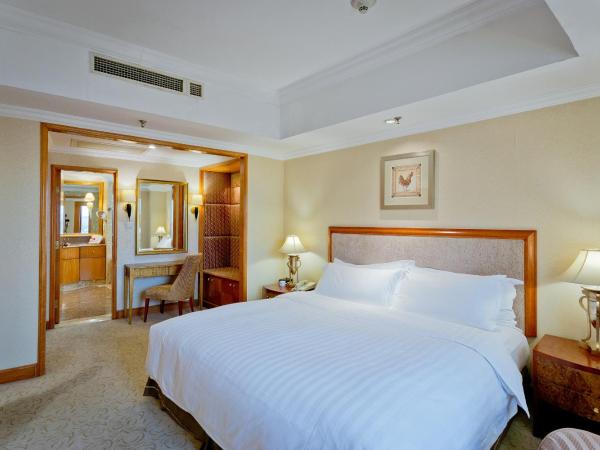 Crowne Plaza Qingdao, an IHG Hotel : photo 4 de la chambre suite exécutive - vue sur mer