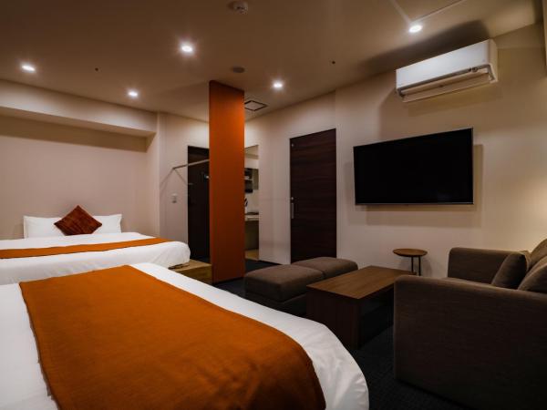 Randor Hotel Sapporo Suites : photo 3 de la chambre chambre supérieure avec 2 lits queen-size