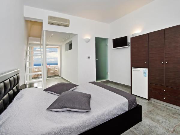 Gianna Suites : photo 1 de la chambre chambre supérieure en duplex - vue sur mer