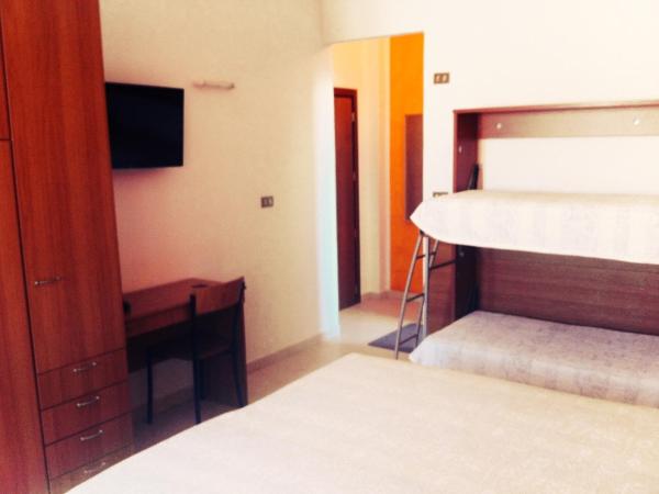 Hotel Amoha : photo 3 de la chambre chambre quadruple avec balcon 