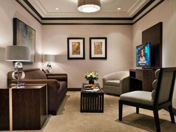 The Pearl Hotel : photo 2 de la chambre suite deluxe avec lit king-size