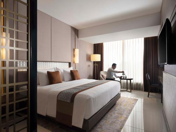 GRAMM HOTEL by Ambarrukmo - Formerly Grand Ambarrukmo Yogyakarta : photo 4 de la chambre grande chambre lit king-size deluxe
