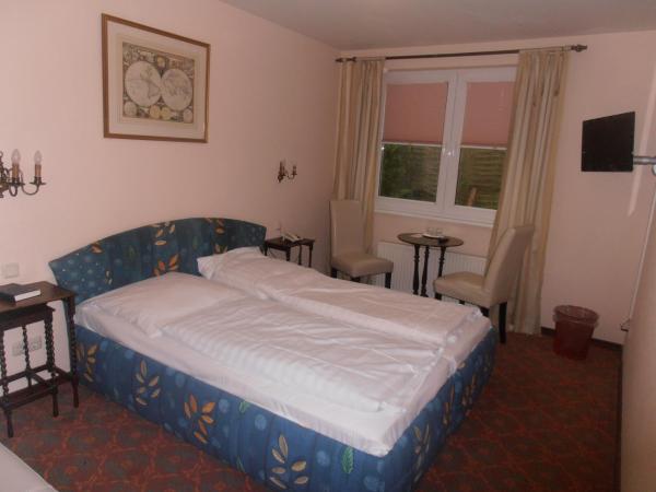 Hotel Blankenese : photo 10 de la chambre chambre double
