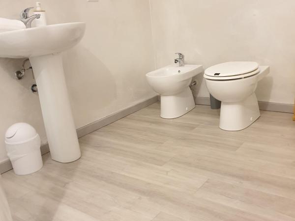 Bergamo City - Self Check-in : photo 1 de la chambre chambre lit queen-size deluxe