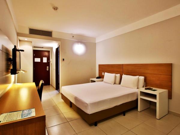 Quality Hotel & Suítes São Salvador : photo 5 de la chambre chambre supérieure lit queen-size