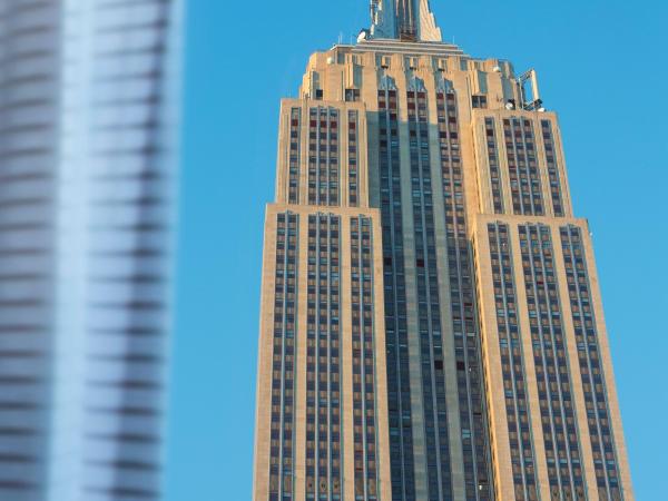 The Langham, New York, Fifth Avenue : photo 3 de la chambre suite 1 chambre avec accès au club - vue sur empire state building