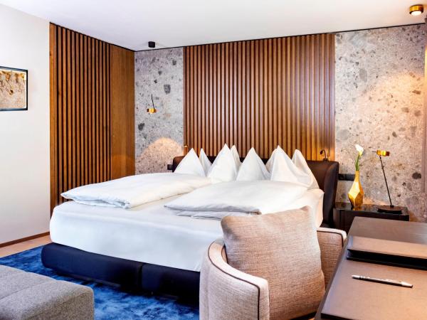 Hotel Innsbruck : photo 3 de la chambre suite junior inspiration petit toit d'or