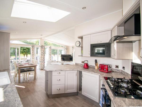 The Crucible lodge with Hot Tub : photo 5 de la chambre lodge 2 chambres