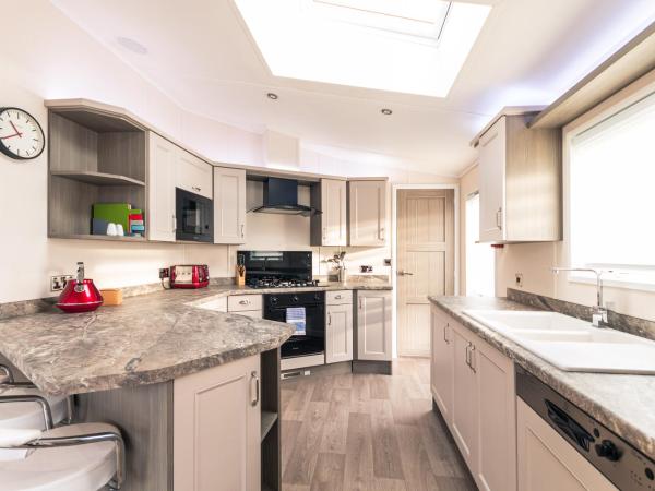 The Crucible lodge with Hot Tub : photo 6 de la chambre lodge 2 chambres