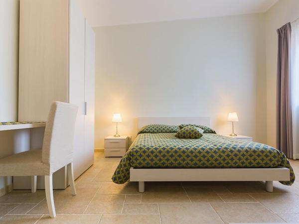 Residence Masseria Santa Lucia : photo 4 de la chambre studio