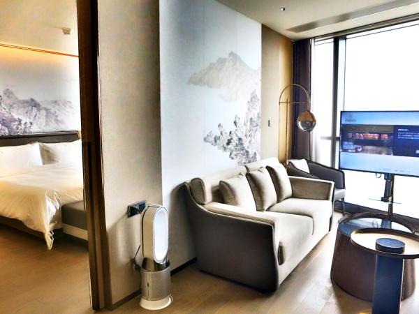 青岛海天大酒店 : photo 3 de la chambre suite - vue sur mer