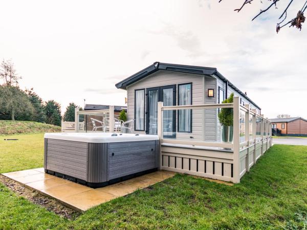 Hidden Jewel Lodge with Hot Tub : photo 5 de la chambre lodge 2 chambres