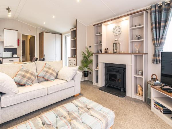 Hidden Jewel Lodge with Hot Tub : photo 7 de la chambre lodge 2 chambres