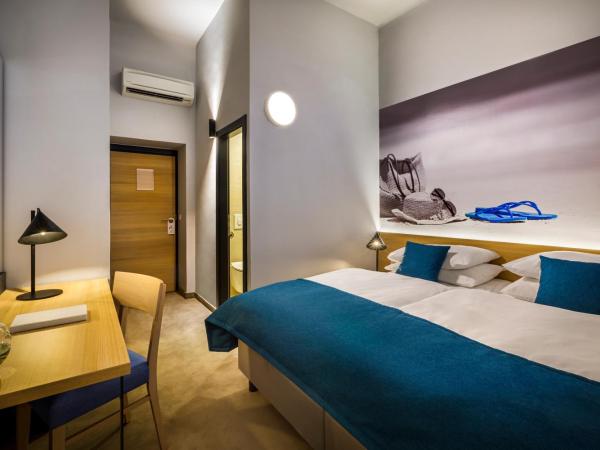 Hotel Istra - Liburnia : photo 6 de la chambre chambre lits jumeaux standard - vue sur mer
