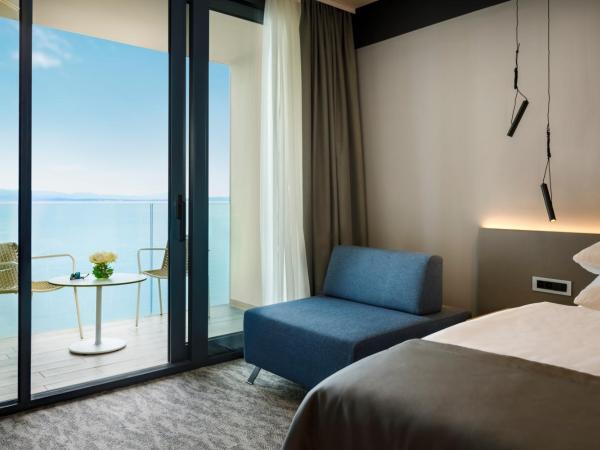 Hotel Istra - Liburnia : photo 6 de la chambre chambre double supérieure avec balcon - vue sur mer