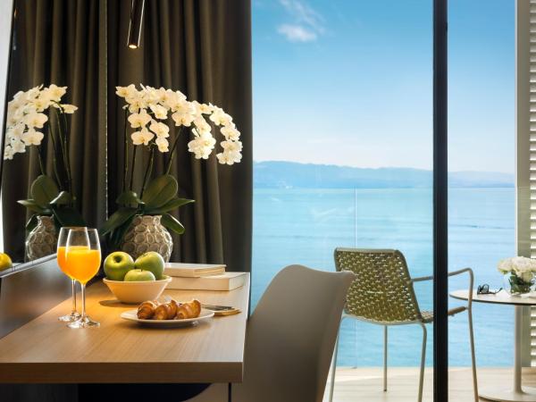 Hotel Istra - Liburnia : photo 4 de la chambre chambre double supérieure avec balcon - vue sur mer