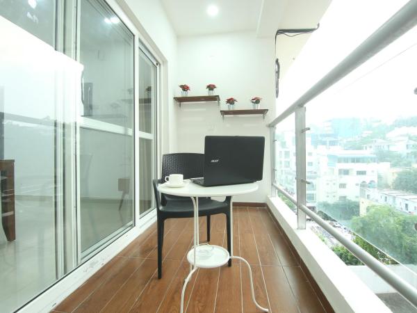 Aptly Premium Serviced Apartments - A BRAND UNIT OF SKYLA : photo 5 de la chambre appartement 3 chambres