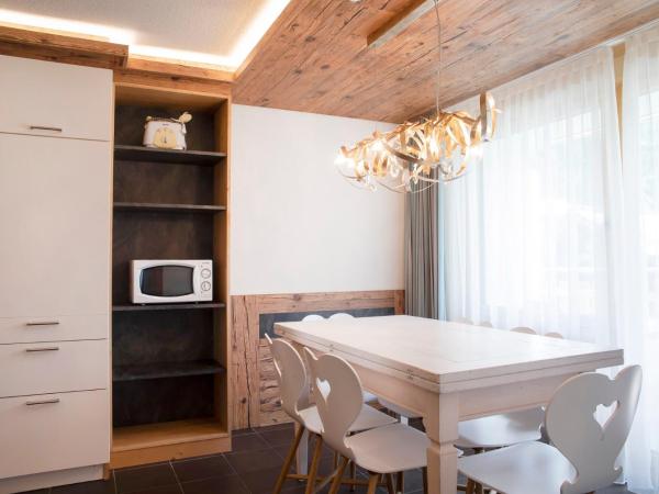 Hotel Hemizeus & Iremia Spa : photo 8 de la chambre appartement en duplex - mira